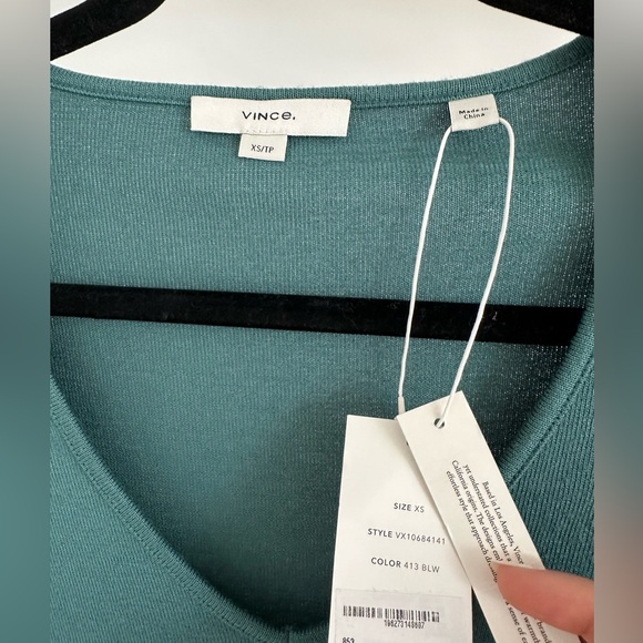 Turquoise Long Sleeve Top - Picture 3 of 3